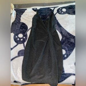 BLACK DRESS (Medium)